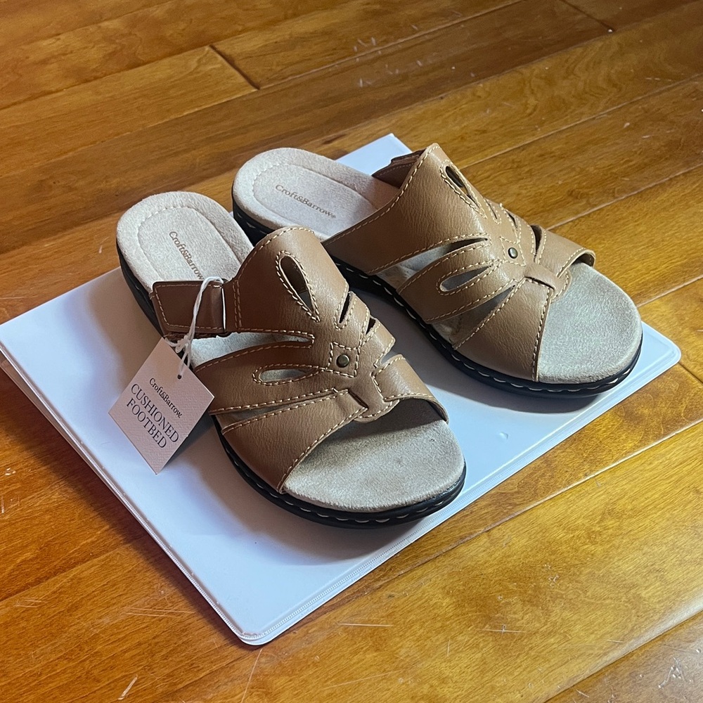 NEW Croft & Barrow Tan Sandals